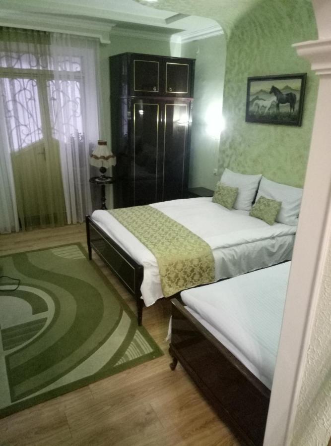 Посуточный Гостевой Дом Gyumri Esterno foto